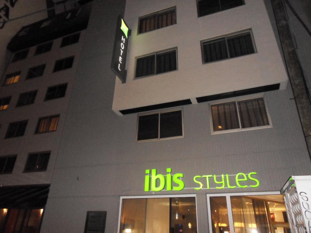 Ibis Styles Grenoble Centre Gare Hotel Exterior photo